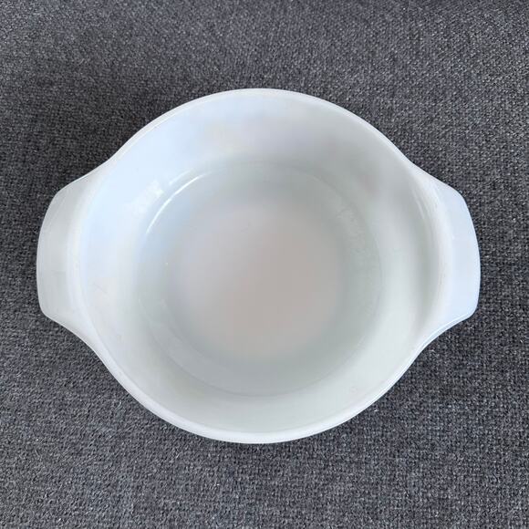 Vintage Anchor Hocking Fire King Vegetable Harvest Casserole‎ Dish 7.5” Wide - Picture 3 of 5